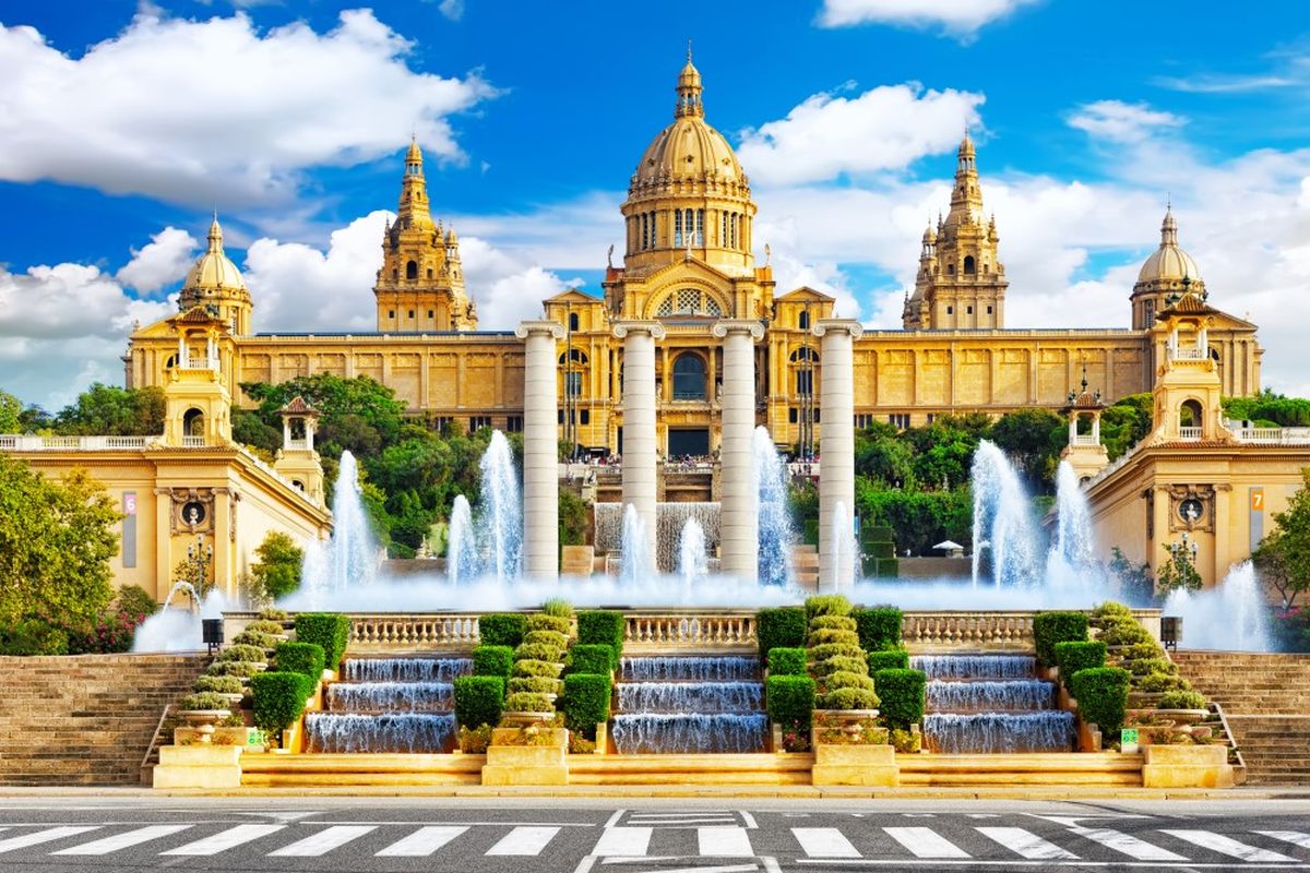 Национальный-дворец-Барселона.jpg