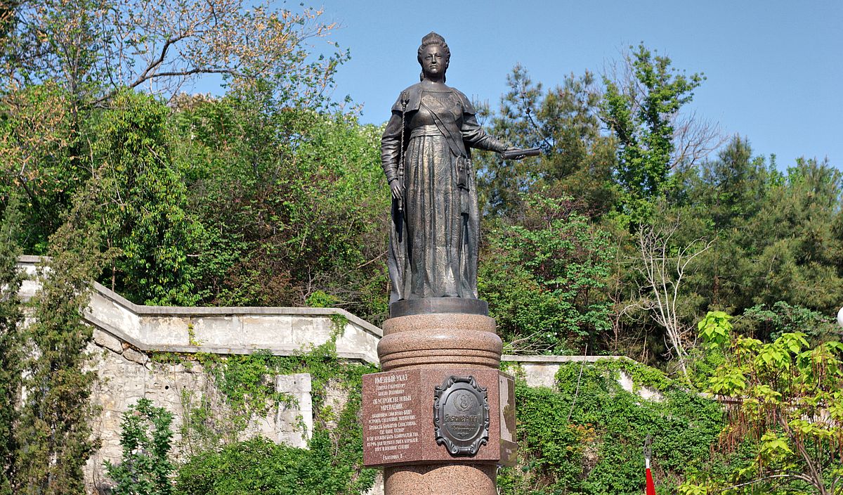 Памятник-Екатерине-Севастополь.jpg