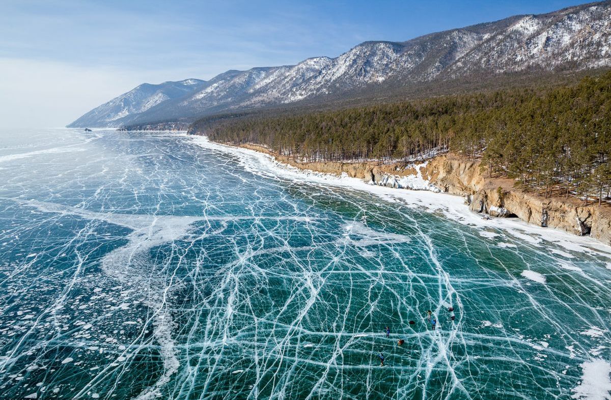 Байкал-озеро-зимой.jpg