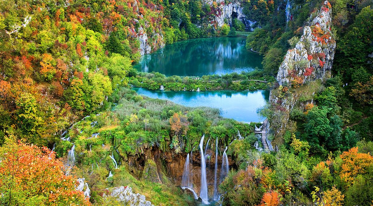 plitvice-lakes-croatia.jpg
