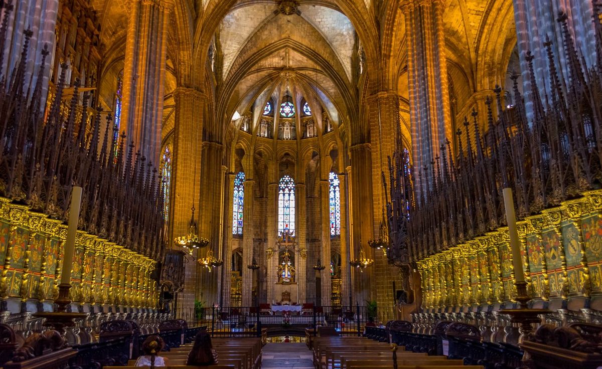 Кафедральный-собор-Барселоны.jpg
